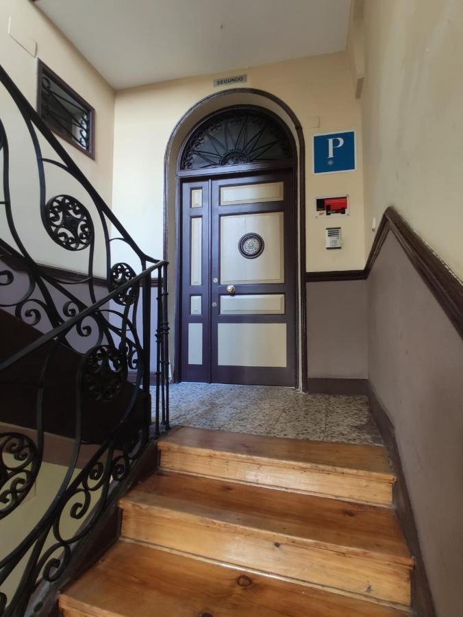 Hotel Fuencarral Adeco Madrid Exterior foto